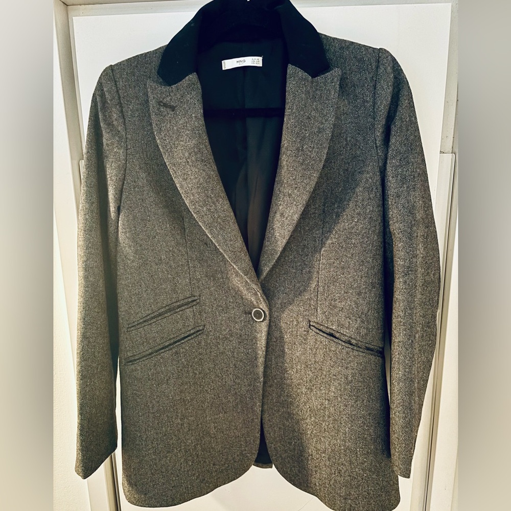 Grey wool-blend blazer from Mango